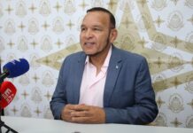 Parlamentario Endy Croes: Mervin Wyatt Ras a neng’e categoricamente: Gino Goeloe cu plan pa vota “VOOR” pa HOFA y despues asumi un puesto di Directeur na Imsan